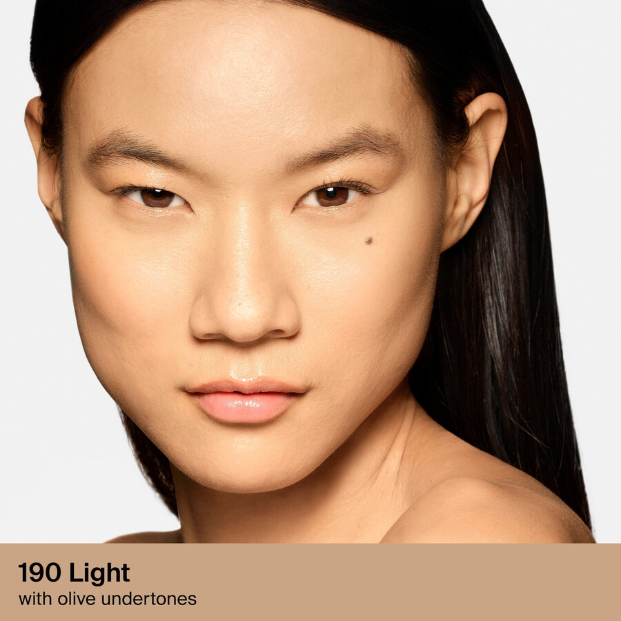 triclone skin tech foundation