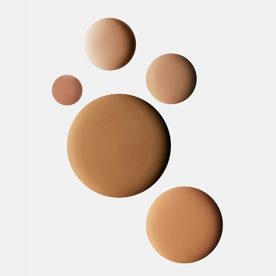 triclone skin tech foundation discovery set